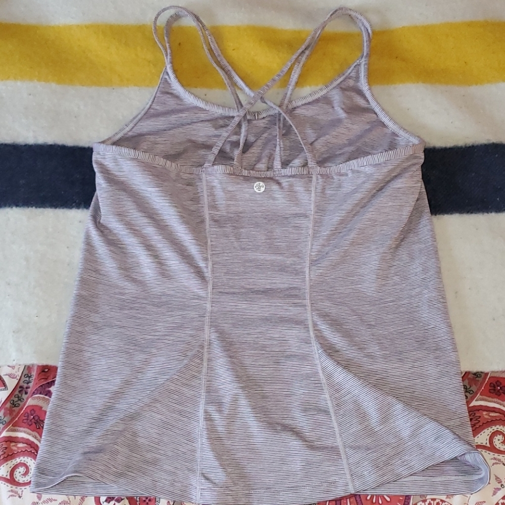 Manduka Tank - Picture 2 of 4